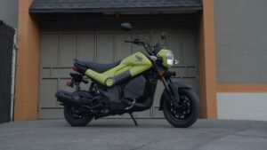 honda-grom-vs-monkey